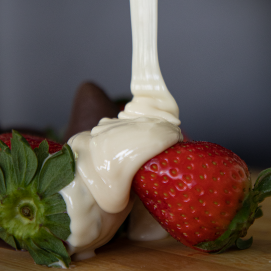 Nuuva White Coating on strawberries